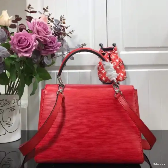 GRENELLE VUITTON PM LOUIS 0419